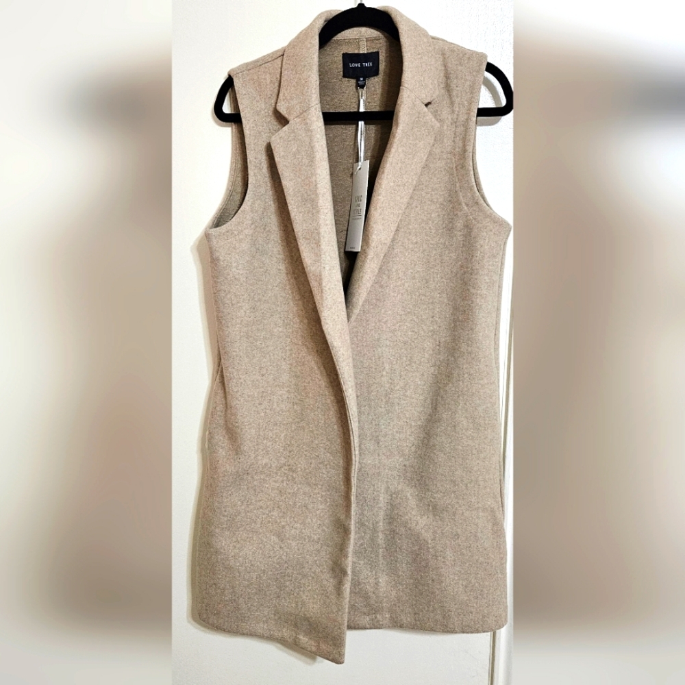 NWT Love Tree women's long sleeveless vest M